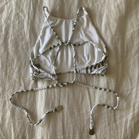 Zulu and Zephyr High Neck Bikini - Picture 2 of 4